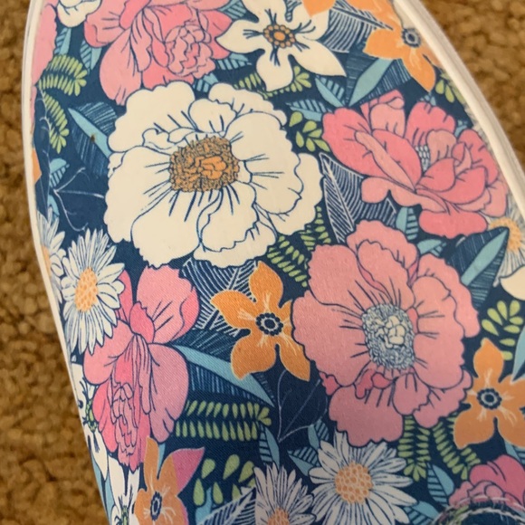 Vans Colorful Floral Slip-On Shoes - Picture 5 of 5